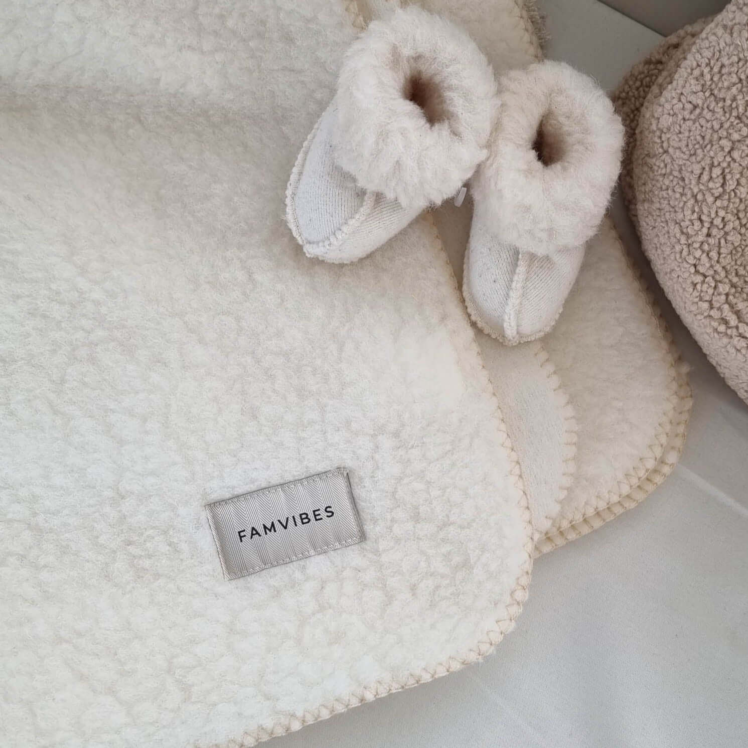 Famvibes Babydecke aus 100% Schurwolle – warm, weich & nachhaltig