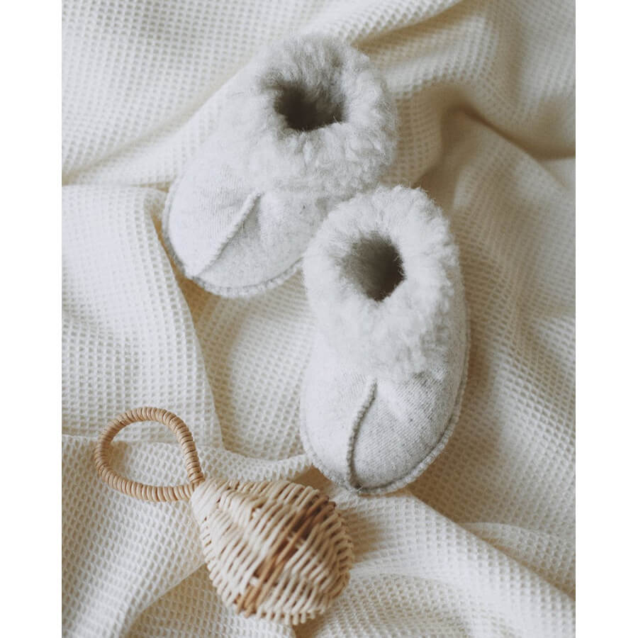 Famvibes - Babyschuhe Grau aus 100 % Schurwolle – warm & sehr weich