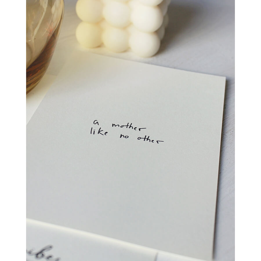 FAMVIBES Postkarte MAMA - A6, schlicht, modern & liebevoll gestaltet