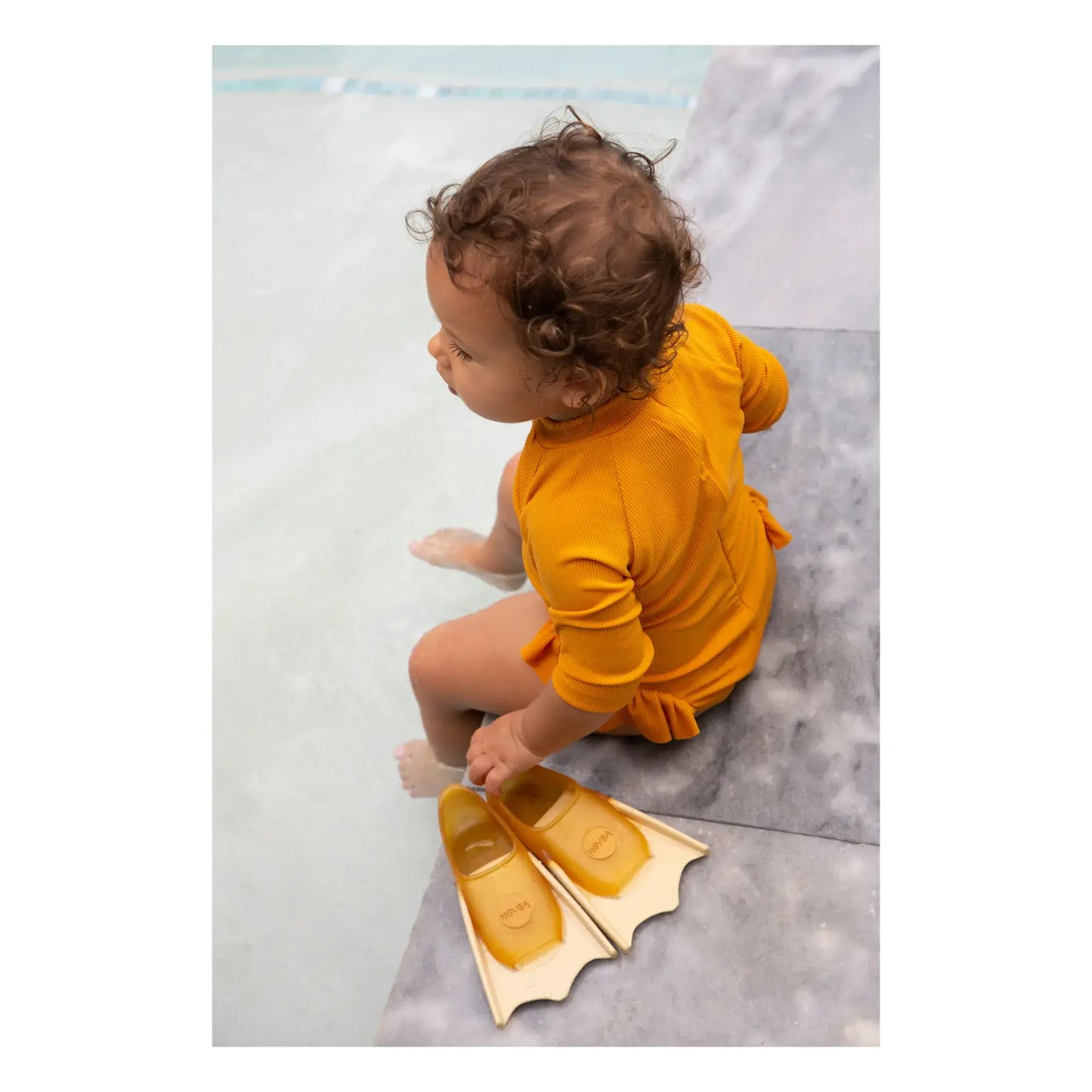 HEVEA - Baby Schwimmflossen "Sand" aus 100% Naturkautschuk