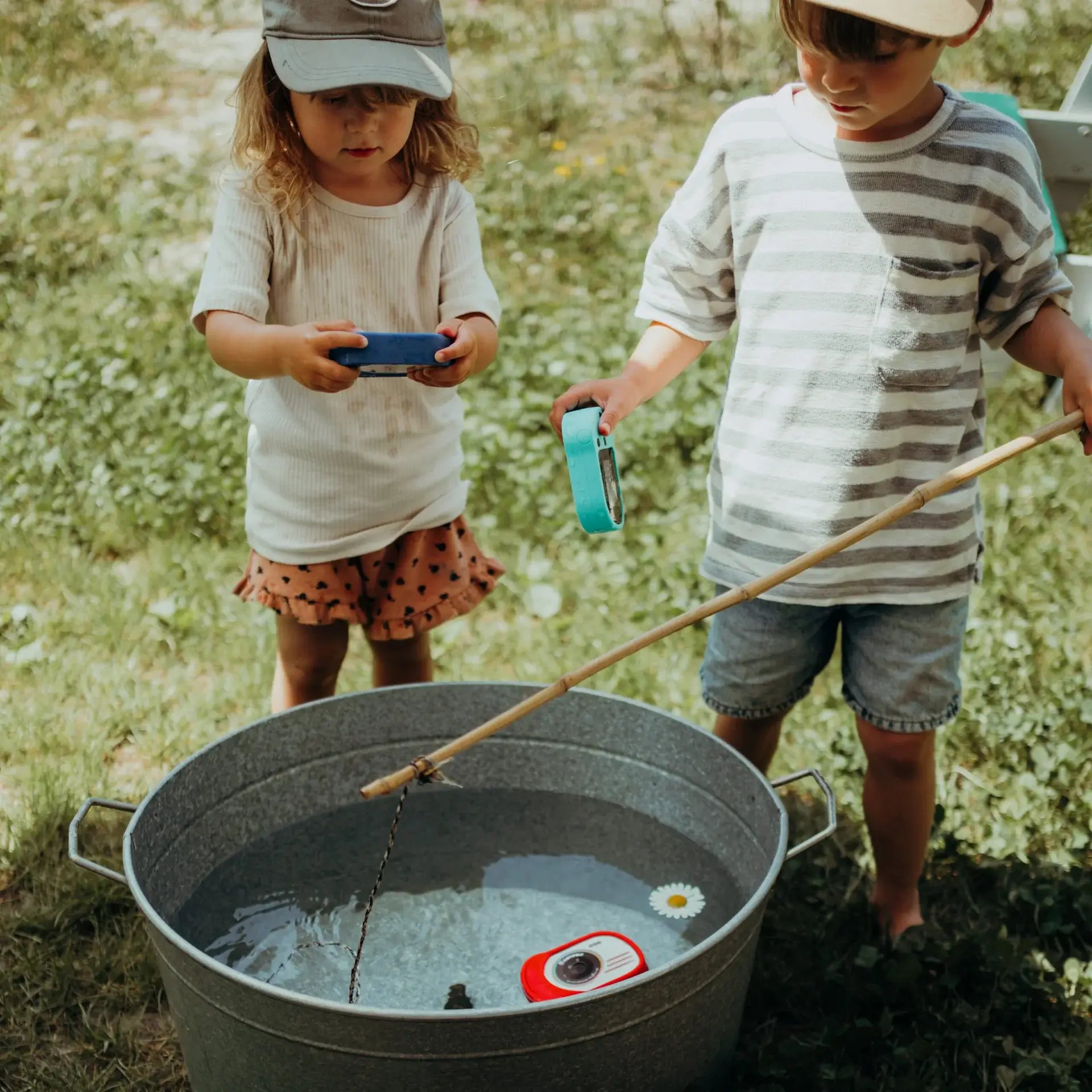 KIDYWOLF Kidycam – wasserdichte Kinderkamera türkis, 8 MP, Video 1080p