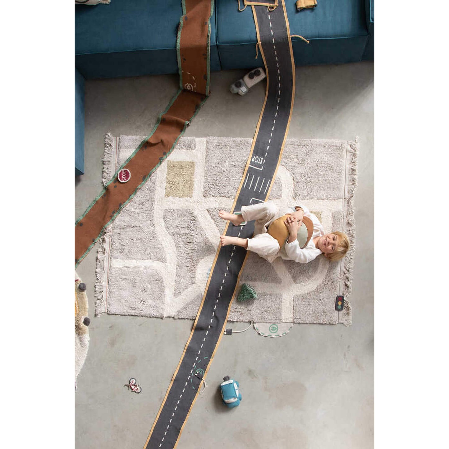 XL SPIELSTRASSE RIDE & ROLL - MIT AUTO, 400 CM