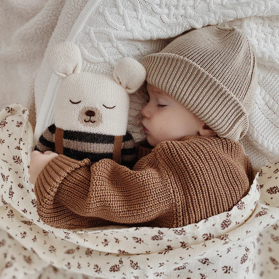 Main Sauvage - Kuscheltier "Big Polar Bear - Nut Overalls"