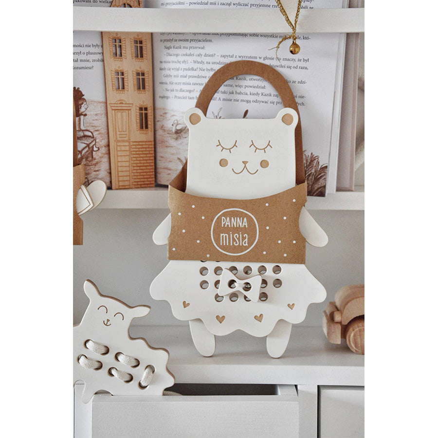 Milin - Fädelspiel Mrs. Teddybär