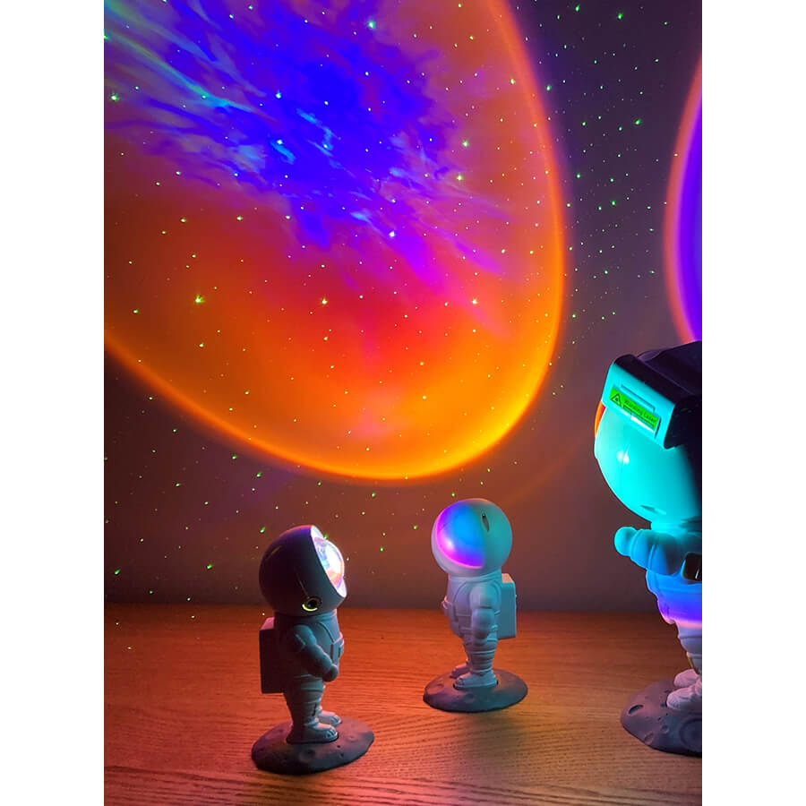 MOB – Astrolight Rainbow Astronaut Nachtlicht & Projektor