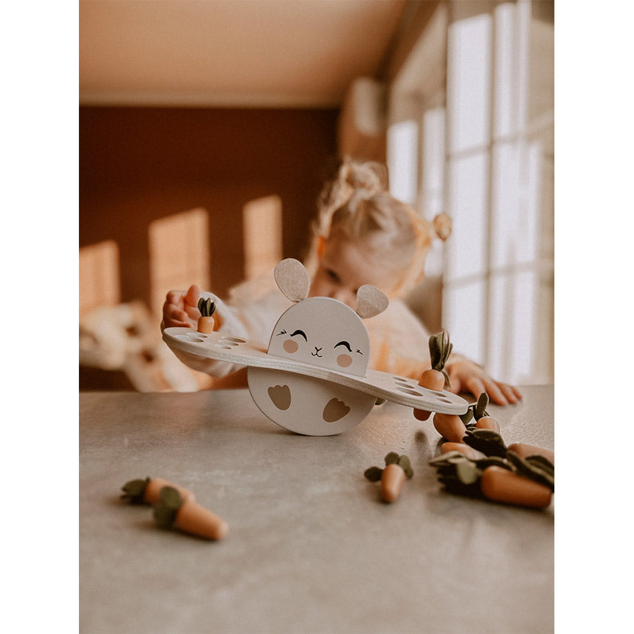 Mrs Ertha - Balancierspielzeug "Bunny Balance" aus Naturholz