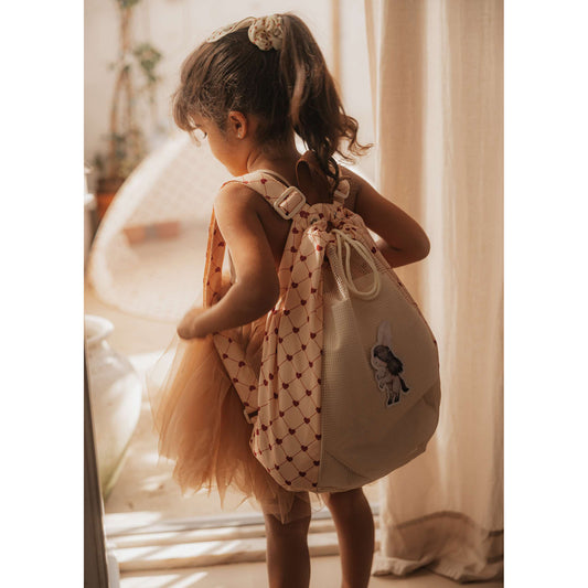 Mrs Ertha – Netzrucksack für Strand & Spielplatz "Lovely Roots"