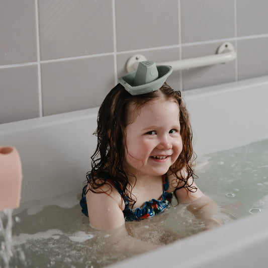 Mushie – Badespielzeug "Boats" 5er-Set, Boote für die Badewanne