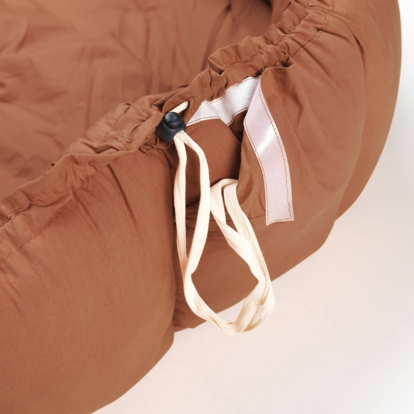 Play & Go – Bio Babynest & Spielmatte "Bloom" Braun
