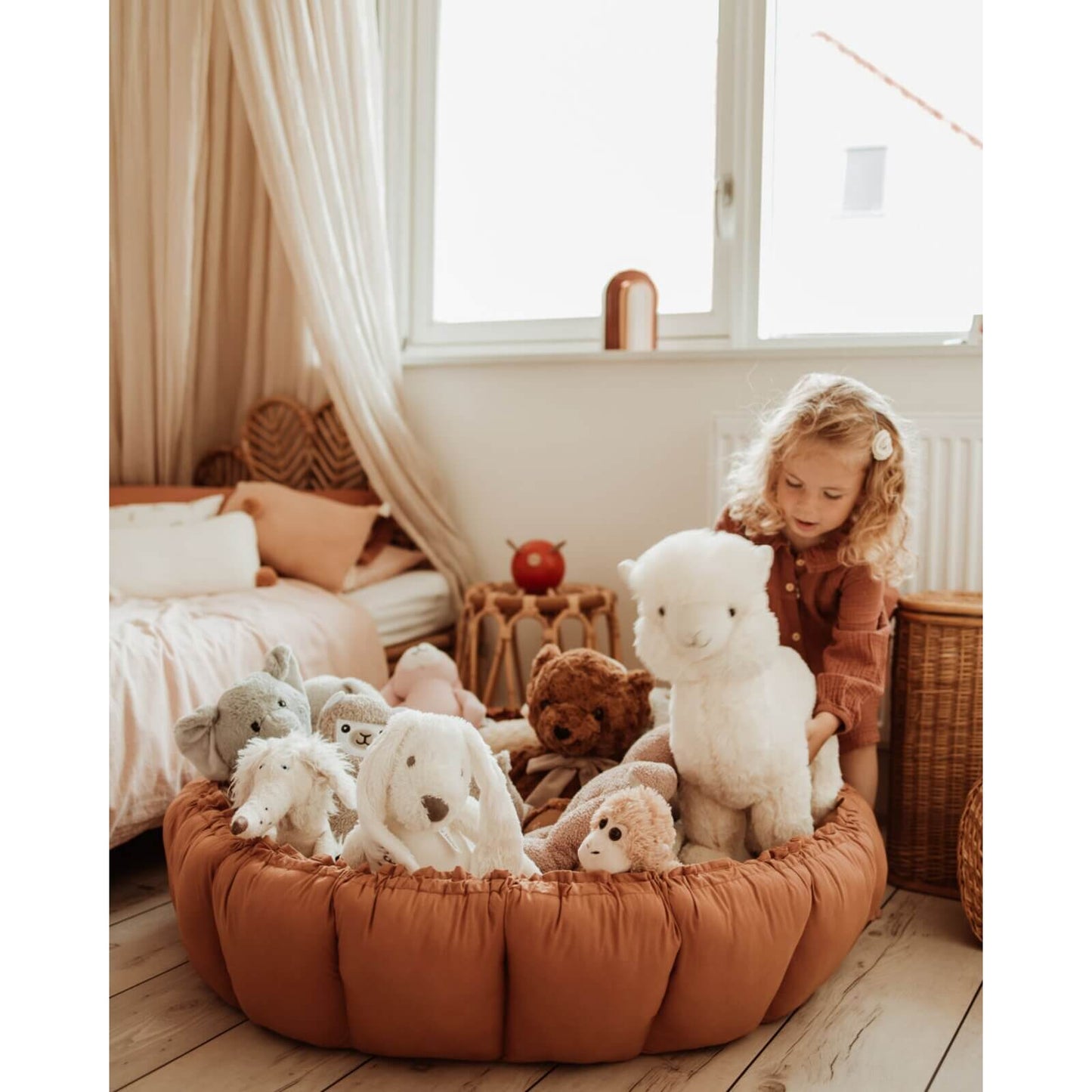 Play & Go – Bio Babynest & Spielmatte "Bloom" Braun