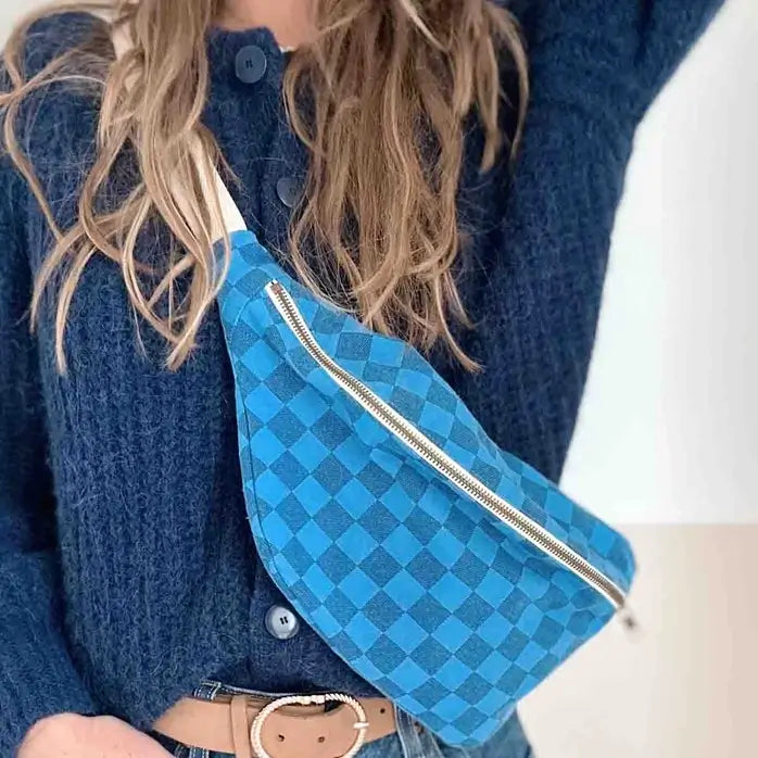 Rose in April - Bauchtasche / Gürteltasche "Greek Blue", Schultertasche