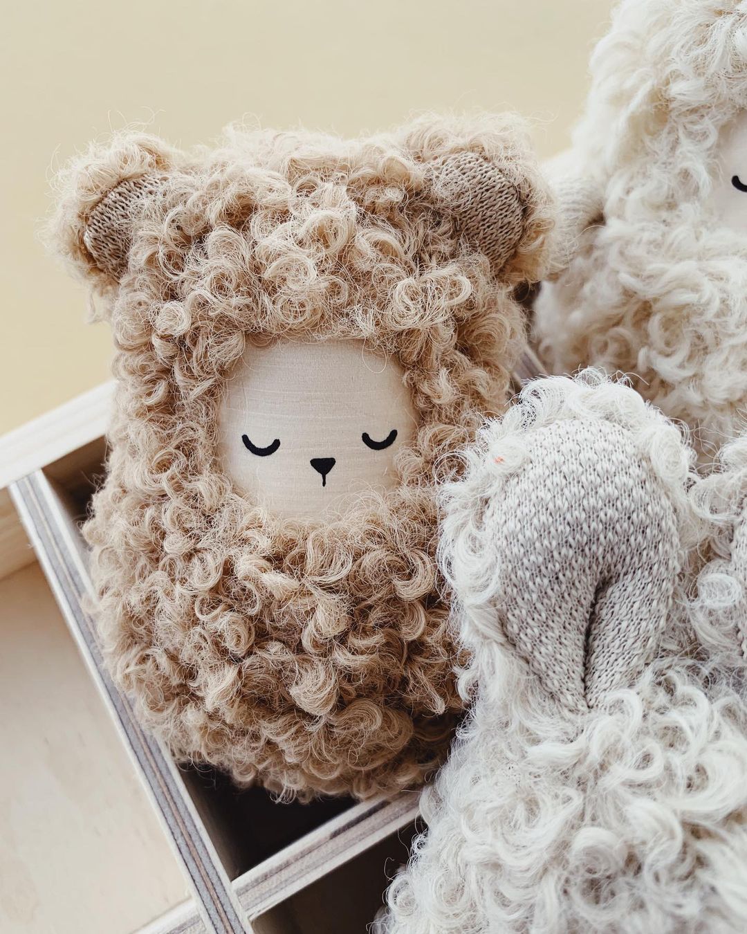 MUSIKSPIELZEUG WOOLY BEAR, 12 cm