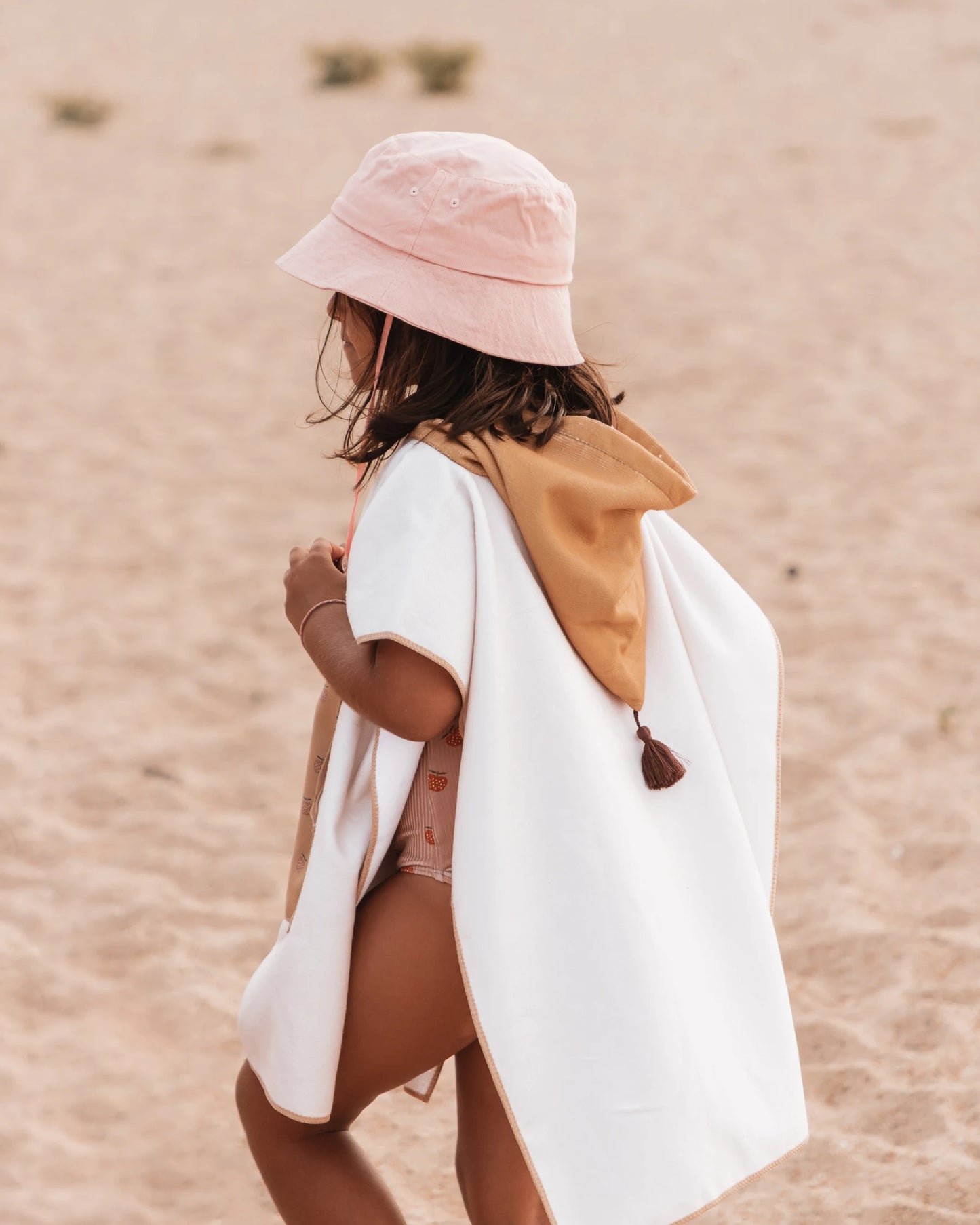 BADEPONCHO APPLEY