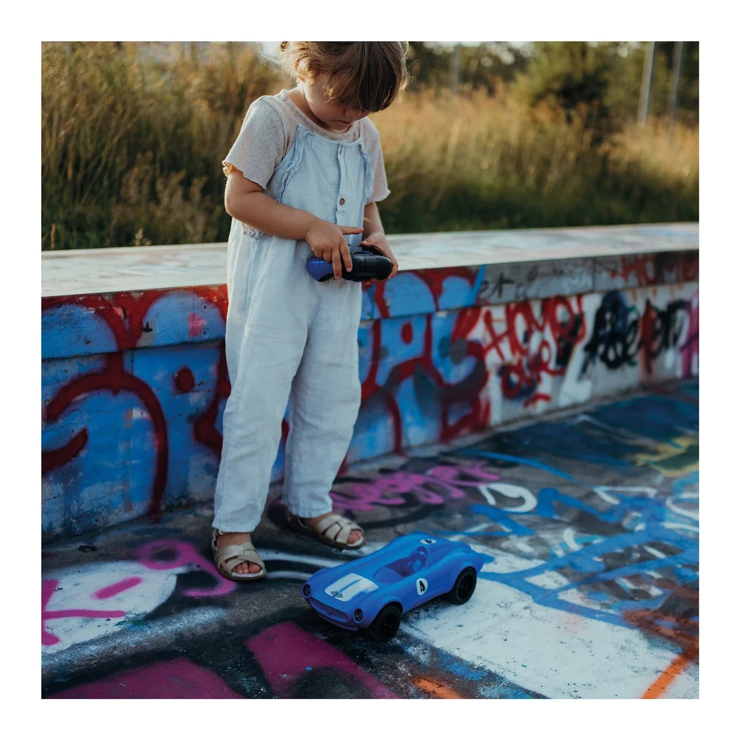 Kidywolf – Kidycar Ferngesteuertes Auto 15 km/h mit Licht, blau