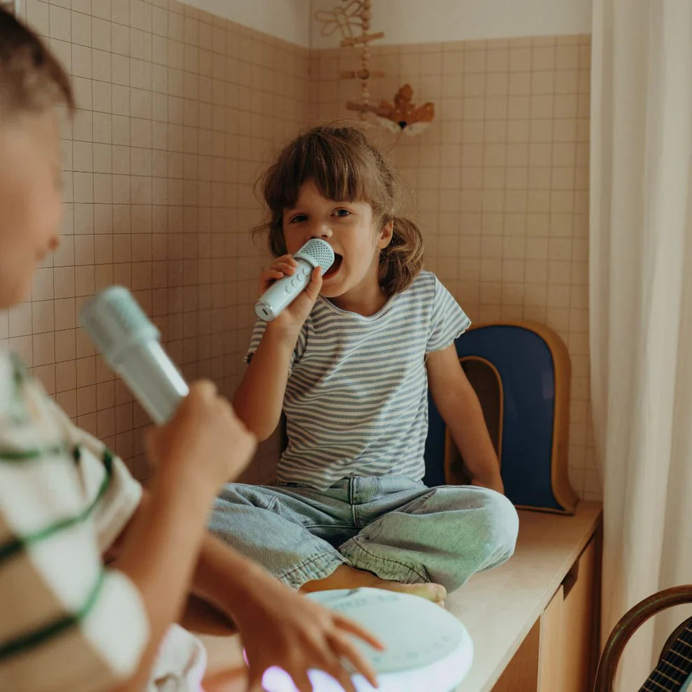 KIDYWOLF Kinder Karaoke Lautsprecher „KIDYKARAOKE“, LED, 2 Mikrofone