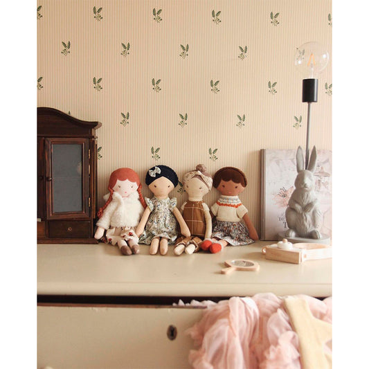 Avery Row - Puppe Emmy