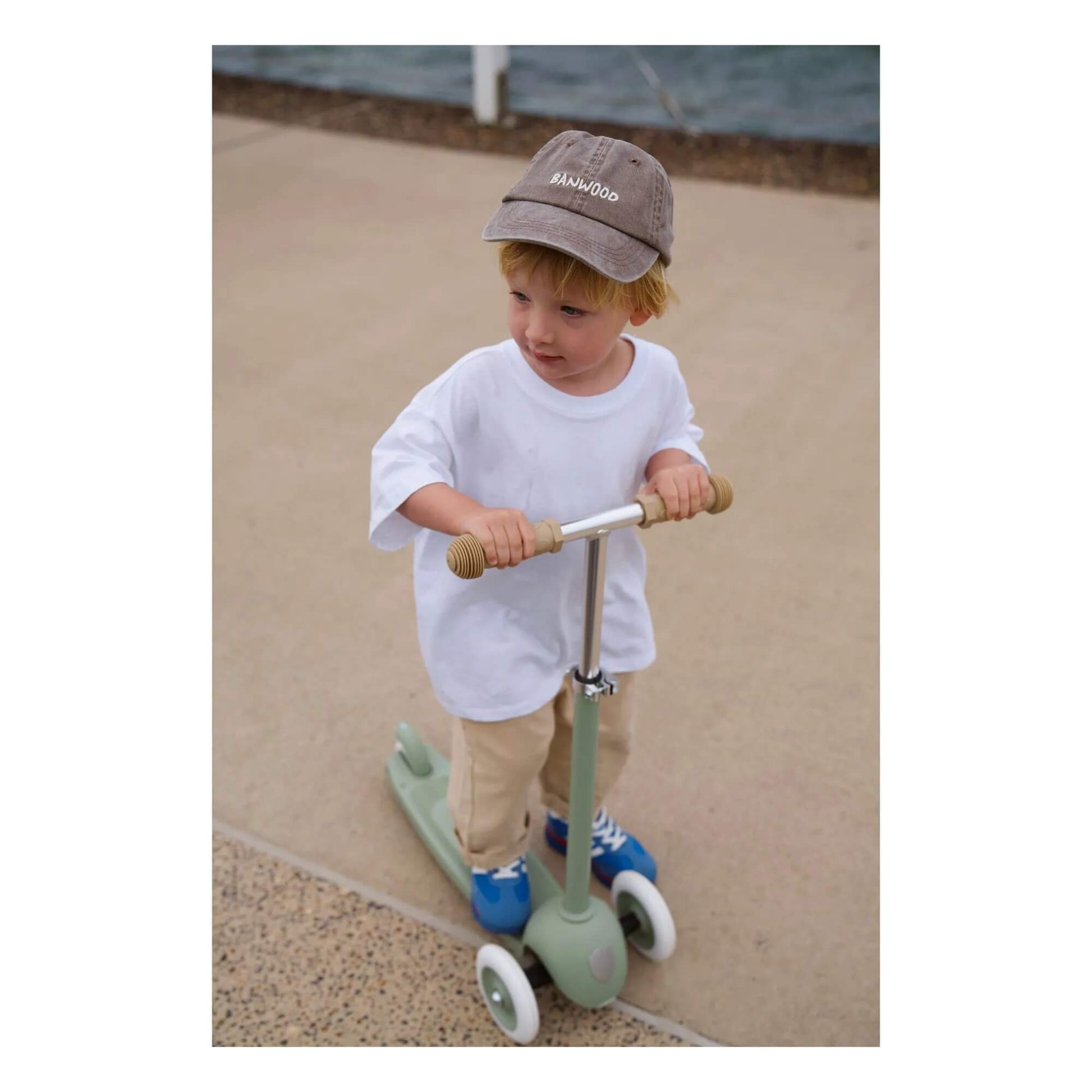 Banwood - Kinder Roller Eco Scooter Olive