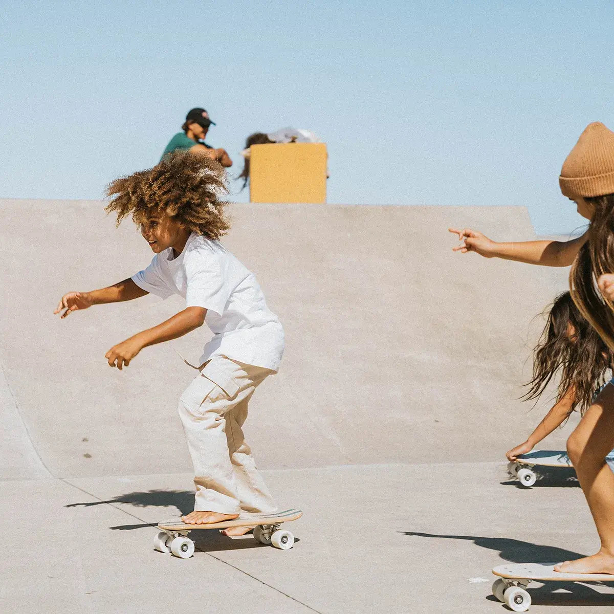 Banwood – Kinder Skateboard aus Ahornholz "Red"