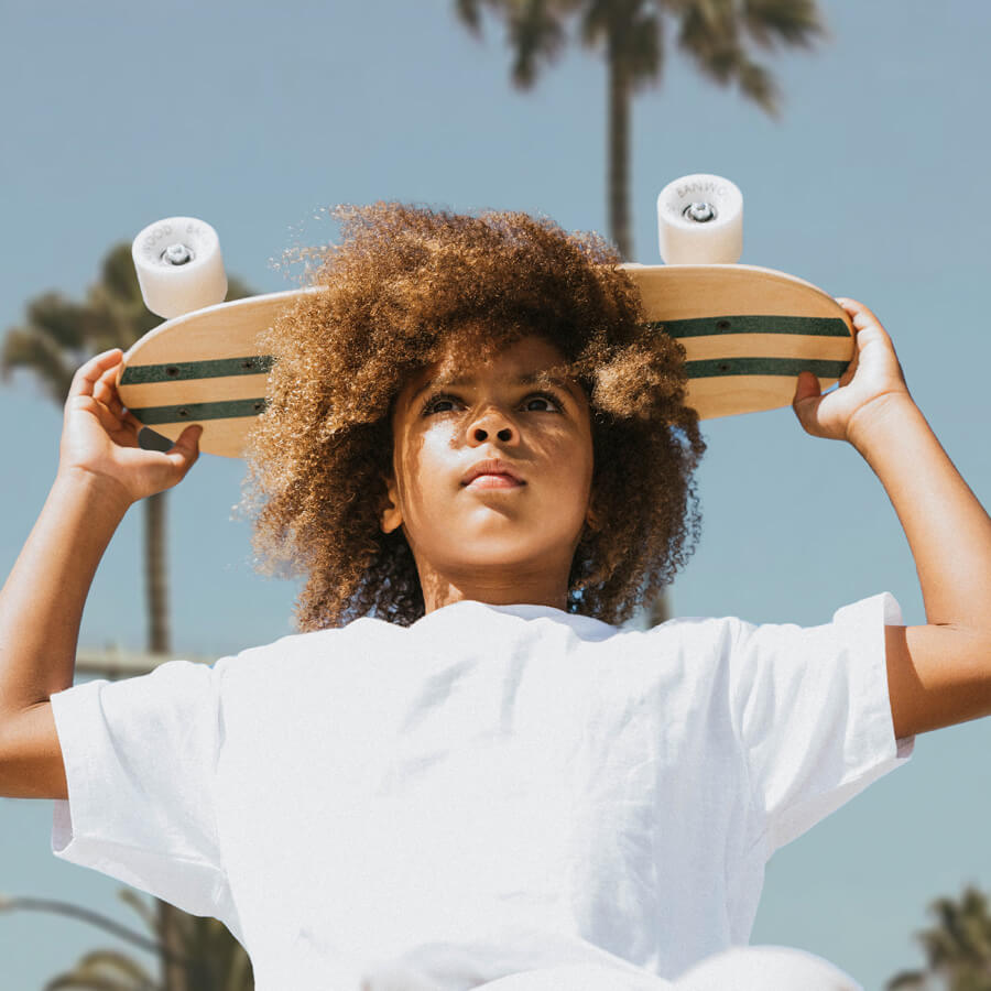 Banwood – Kinder Skateboard aus Ahornholz "Green"