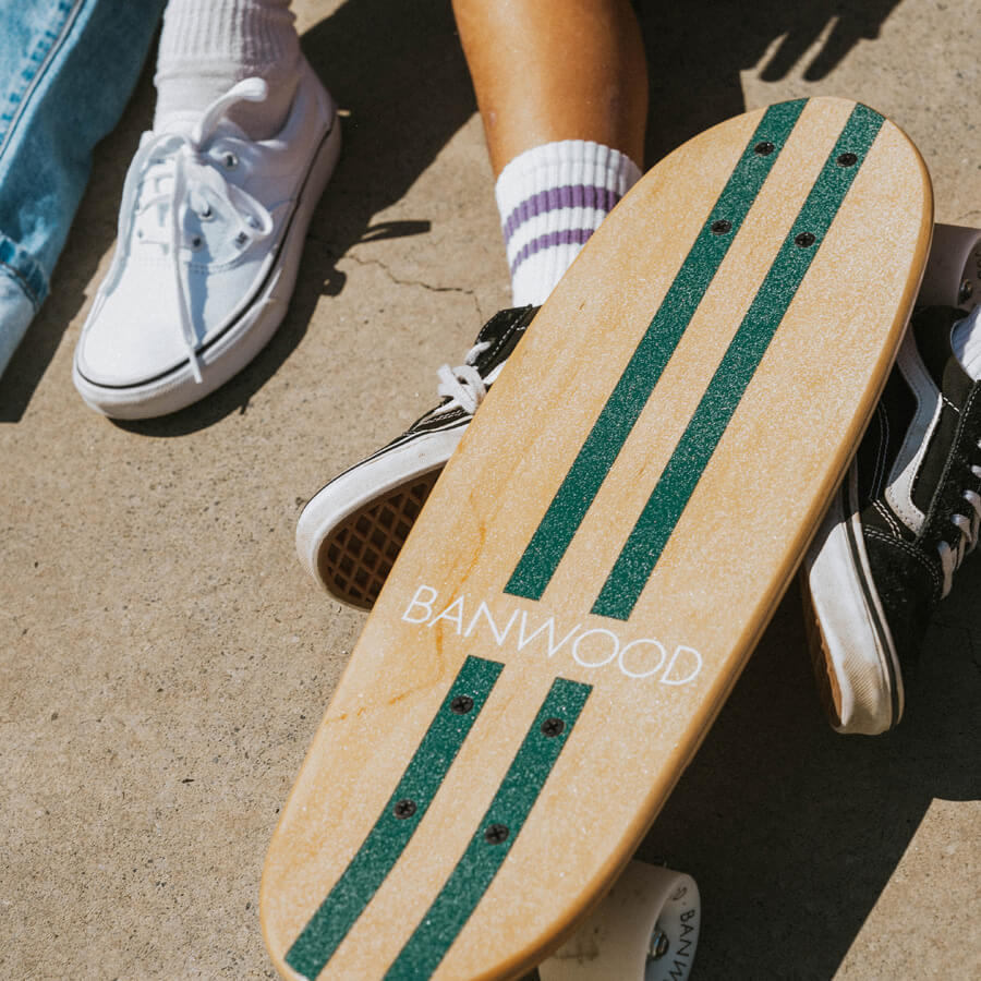 Banwood – Kinder Skateboard aus Ahornholz "Green"