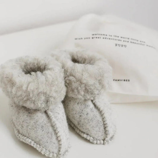 Famvibes - Babyschuhe Grau aus 100 % Schurwolle – warm & sehr weich