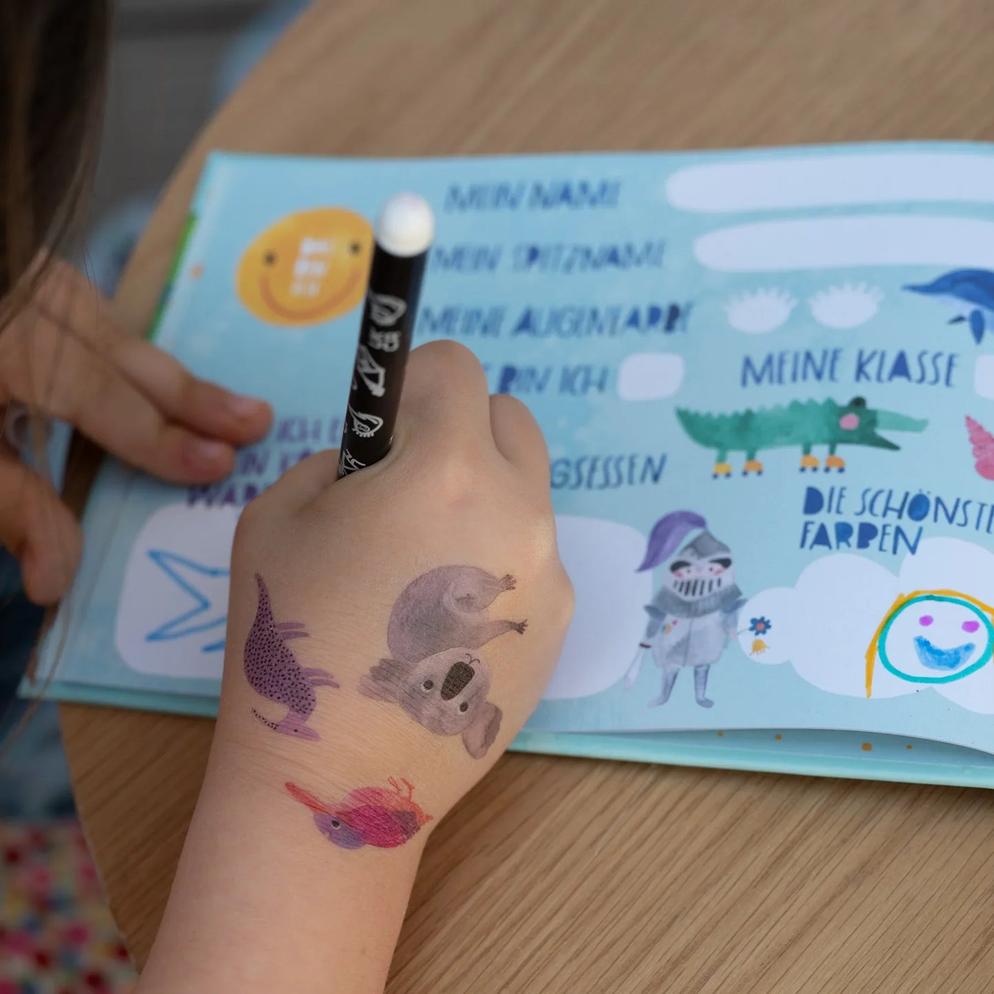 Frau Ottilie – Freundebuch Schule, DIN A5, Recyclingpapier