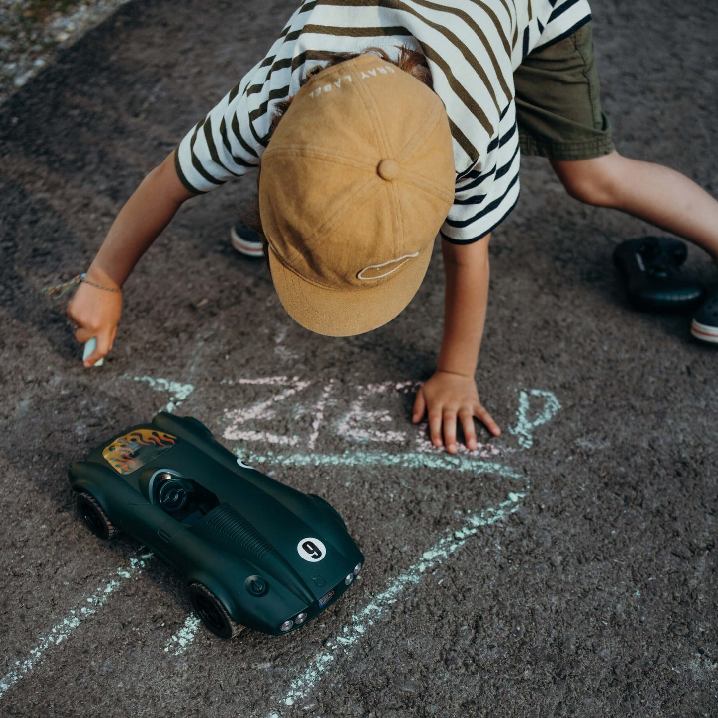 Kidywolf – Kidycar Ferngesteuertes Auto 15 km/h mit Licht, grün