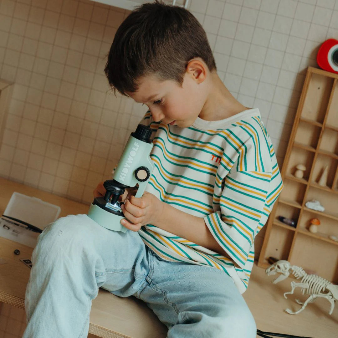 KIDYWOLF Kidymicroscope – Kinder Mikroskop mit 3 Zoomstufen & Licht