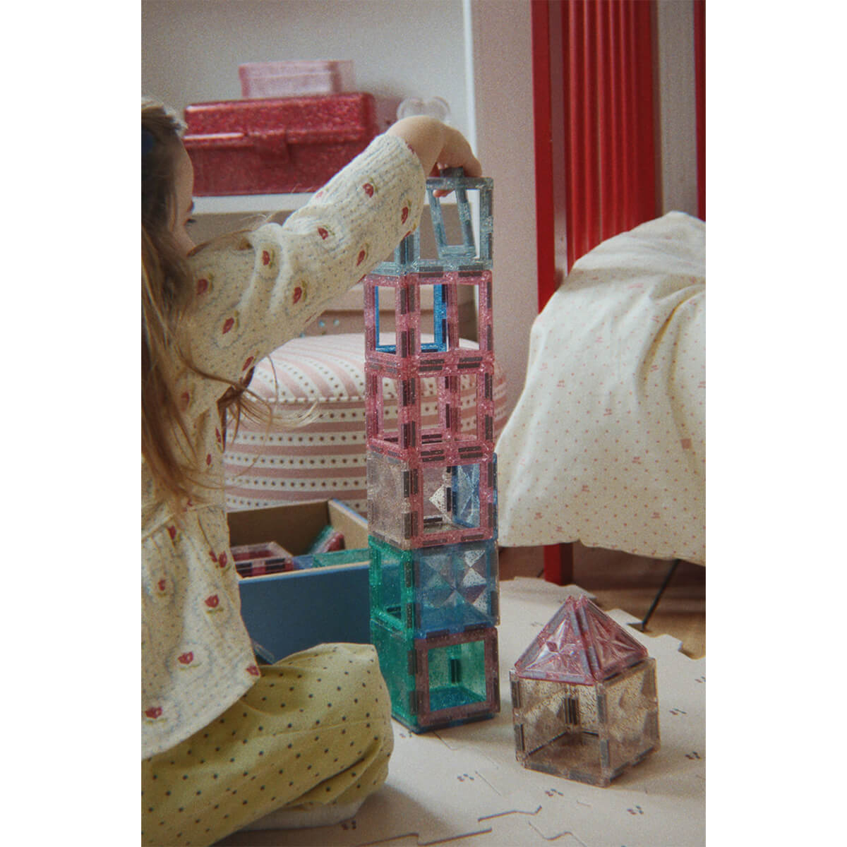 Konges Slojd – Magnetbausteine „Piece by Piece Glitter“ 100 Teile