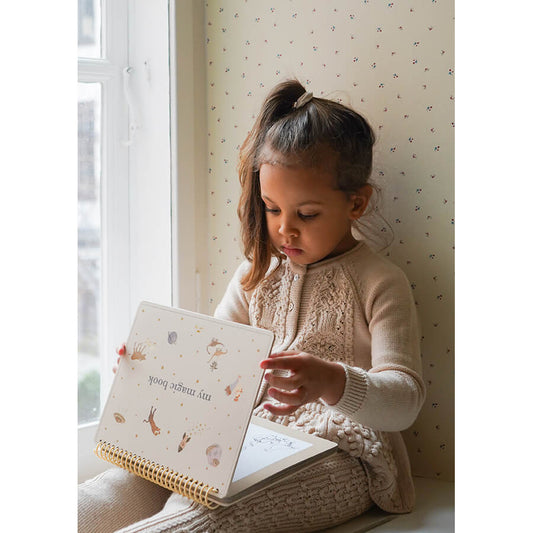 Konges Sløjd -  Magisches Malbuch Magic Water