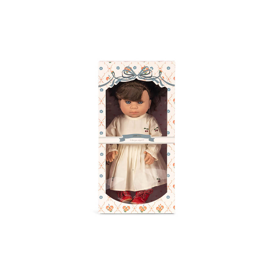Konges Sløjd Puppe "Odette" – Kinderpuppe mit Kleid & Haaren, 42 cm