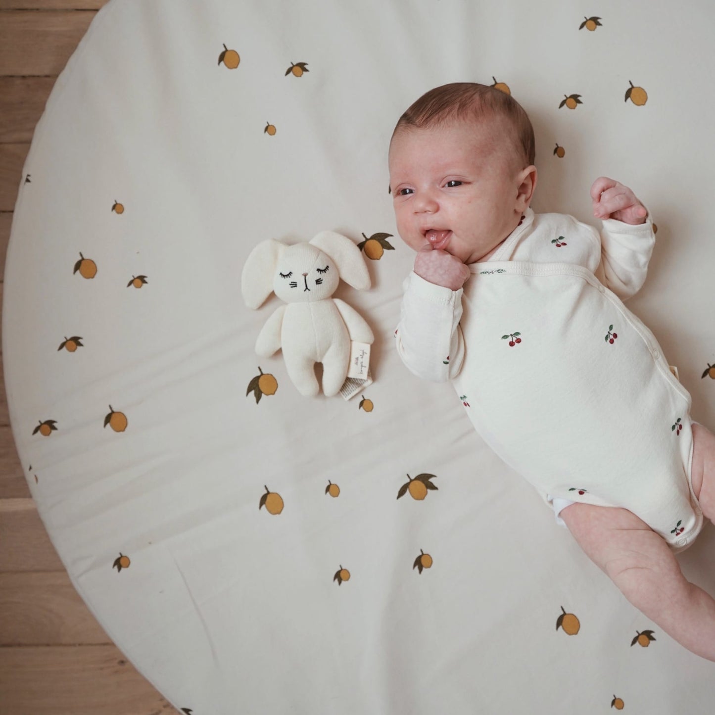 Konges Sløjd - Rassel Rabbit Off White