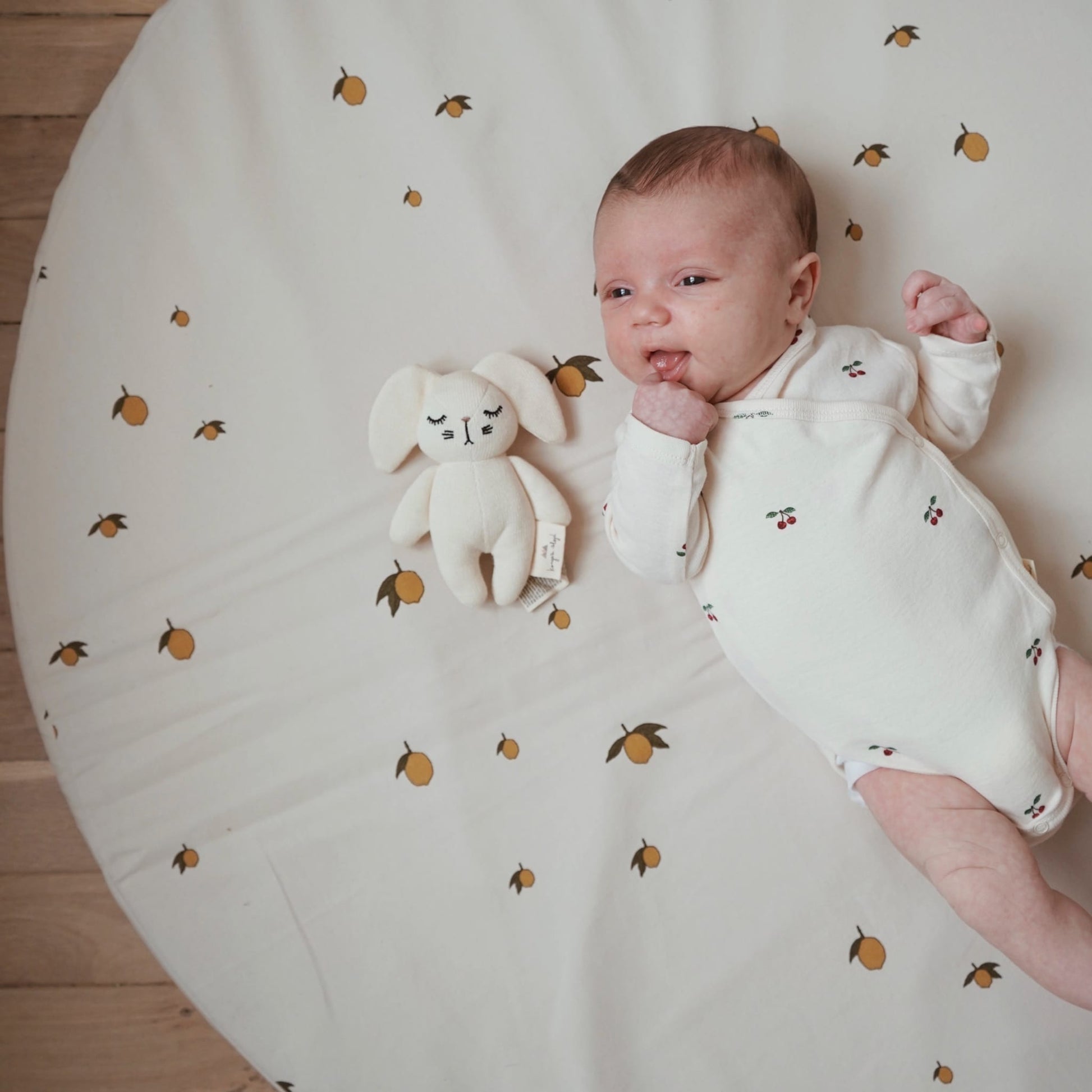 Konges Sløjd - Rassel Rabbit Off White
