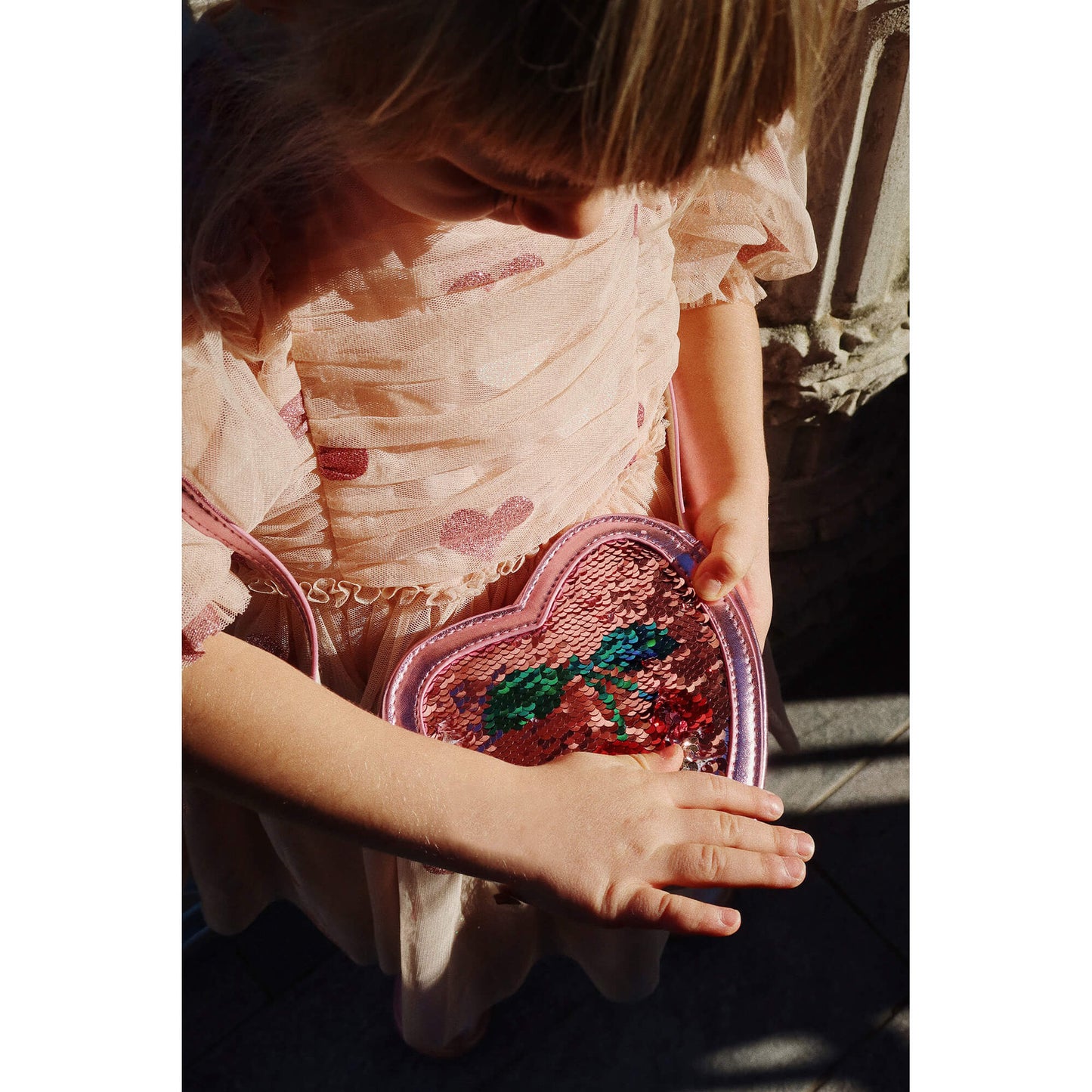 Konges Slojd – Umhängetasche „Heart Sequin Rose“ für Kinder