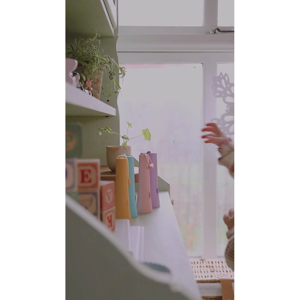 Lalarma – Kinder LED Taschenlampe “Purple”, dimmbar & wiederaufladbar