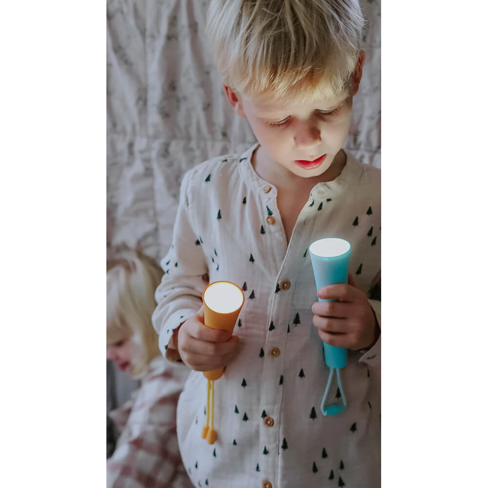 Lalarma – Kinder LED Taschenlampe “Blue”, dimmbar & wiederaufladbar