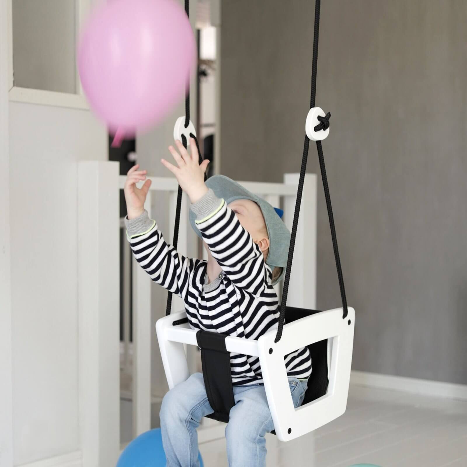 Lillagunga - Babyschaukel "Toddler Birch" Schwarz/Weiss Ab 3 Monaten