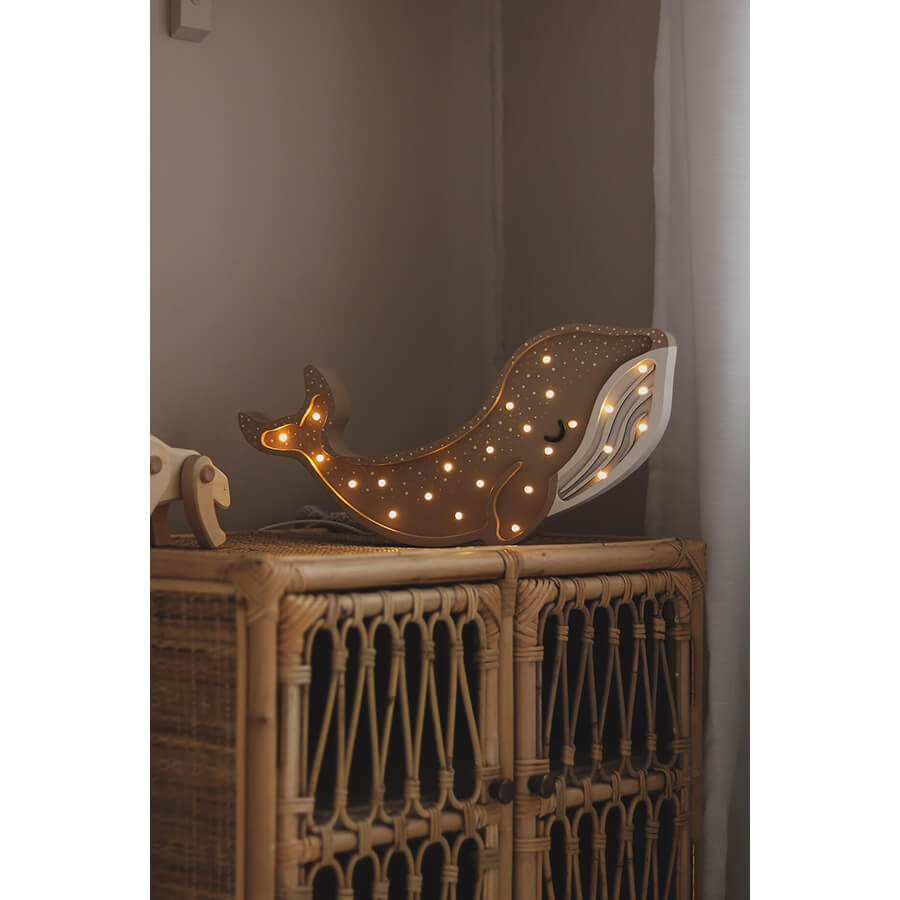 Little Lights - Kinderlampe "Whale Lamp - Cinnamon Brown"