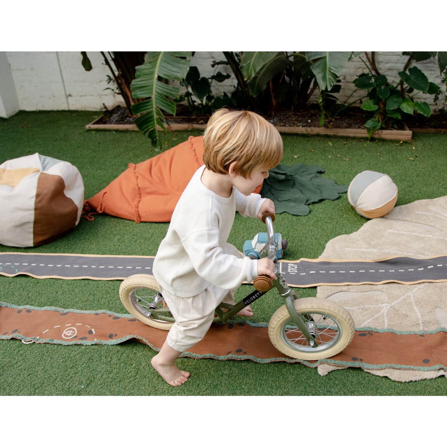 Lorena Canals - Xl Stoff-Spielstrasse "Ride & Roll" Mit Bus 400cm
