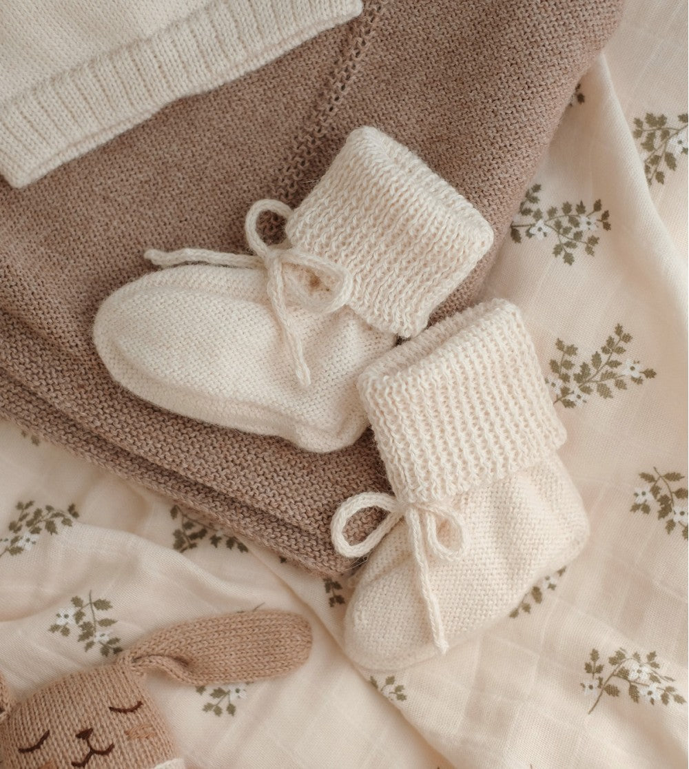 Main Sauvage - Babyschuhe "Ecru", Babysocken, Strickschuhe Baby