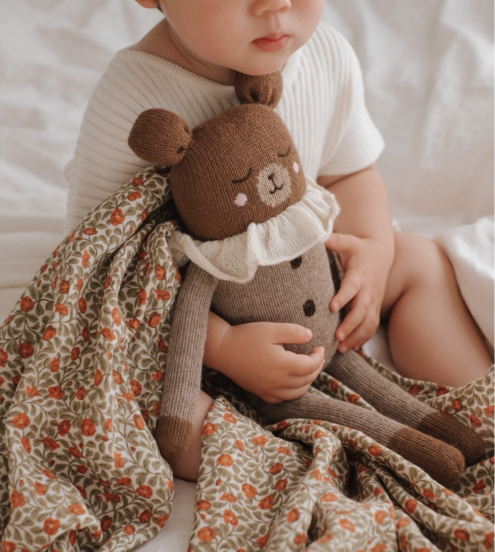 Main Sauvage - Kuscheltier "Large Teddy - Oat Pyjamas"