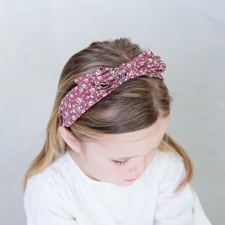 Mimi & Lula - Haarreif "Floral Edie Bow Alice - Burgundy"