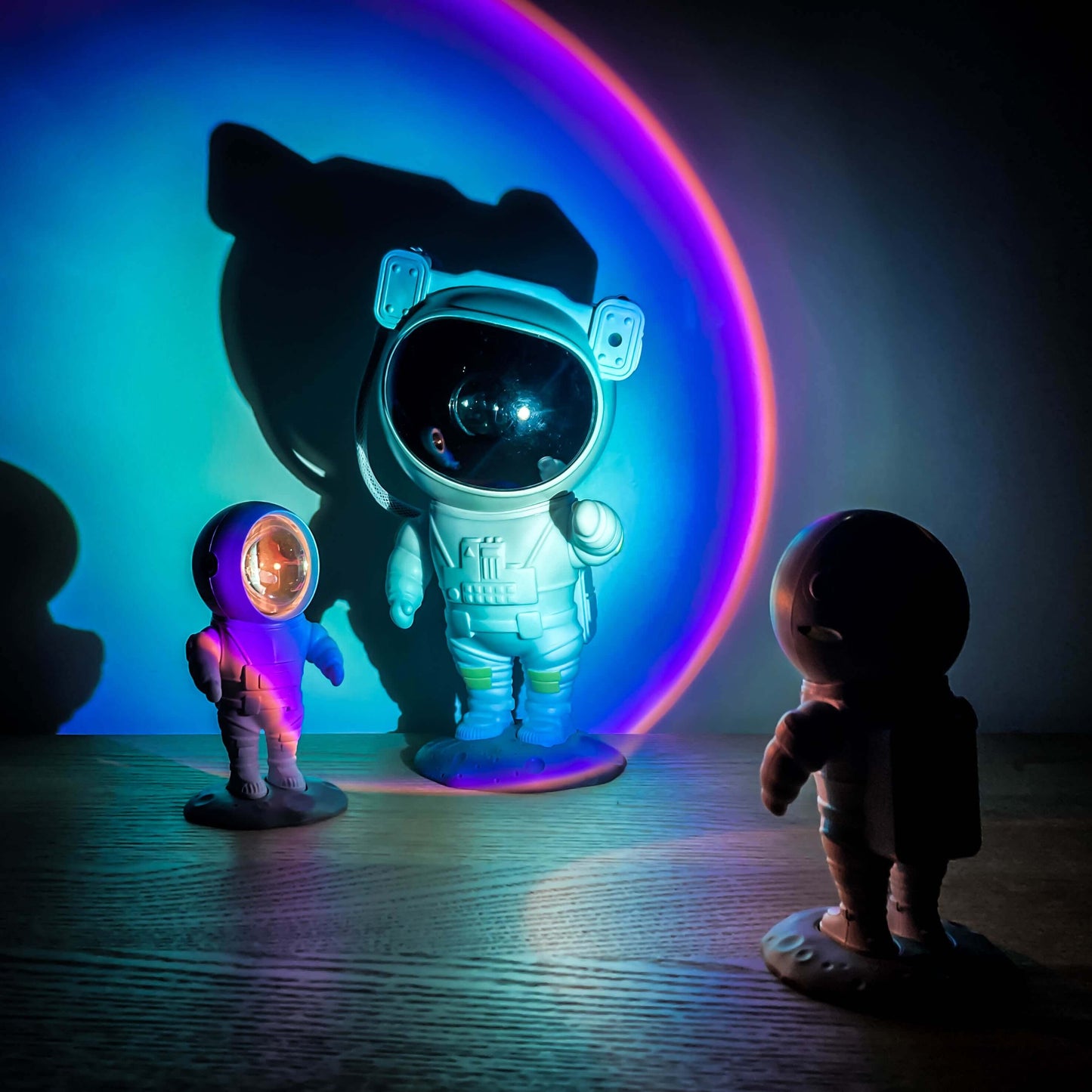 MOB – Astrolight Rainbow Astronaut Nachtlicht & Projektor