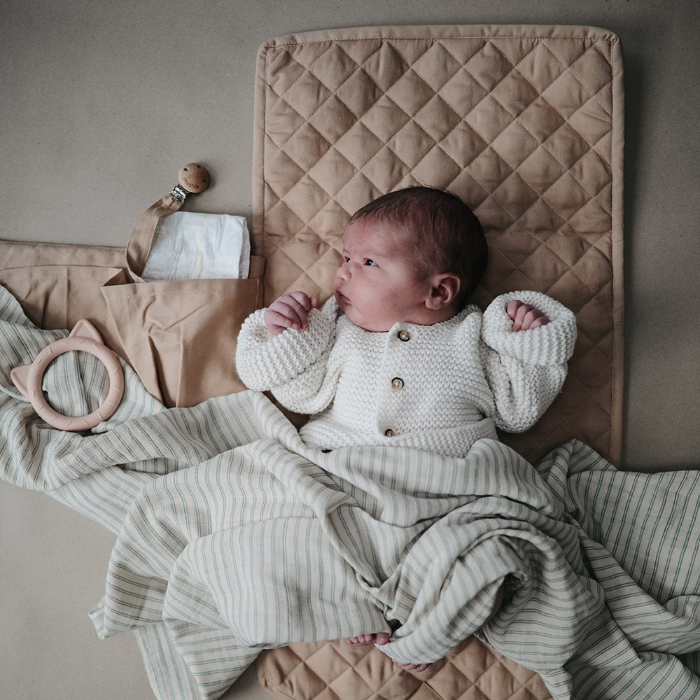 Mushie - Mulltuch "Swaddle Muslin Sage Stripe"