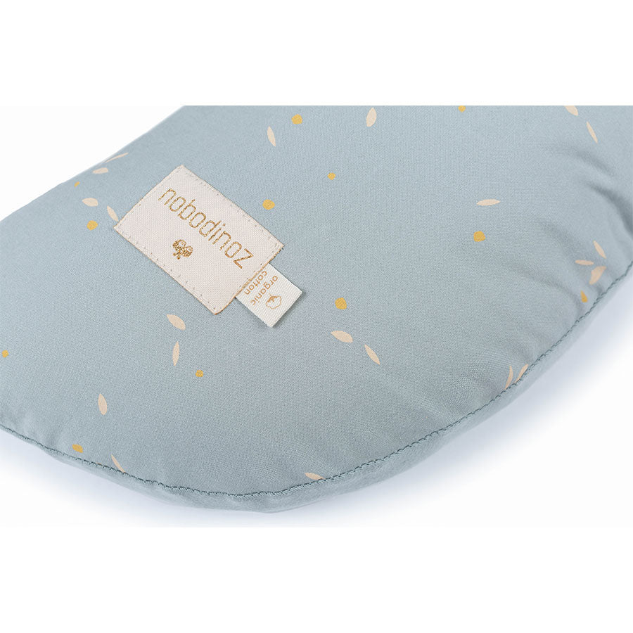 Nobodinoz – Stillkissen "Sunrise Willow Soft Blue" aus Bio-Baumwolle