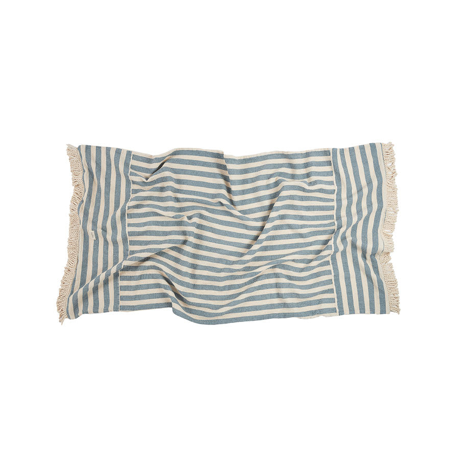 Nobodinoz – Strandtuch "Portofino Blue Stripes" aus Bio-Baumwolle