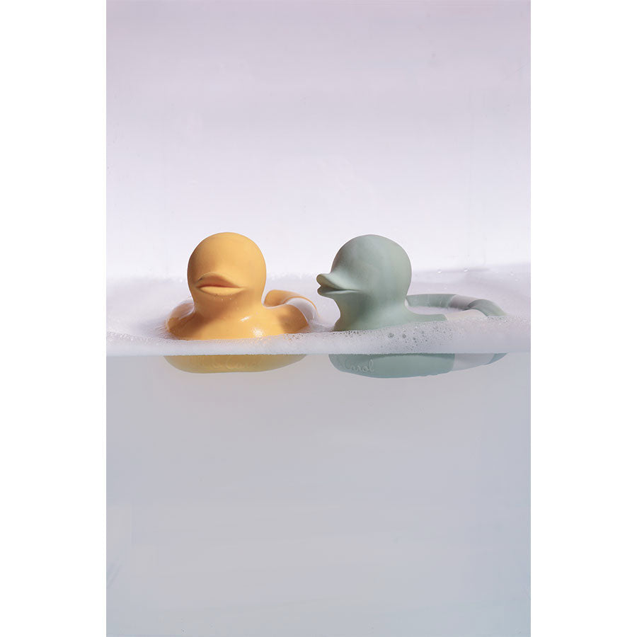 Oli & Carol - Badeente "Flo the Floatie Mint" aus Naturkautschuk