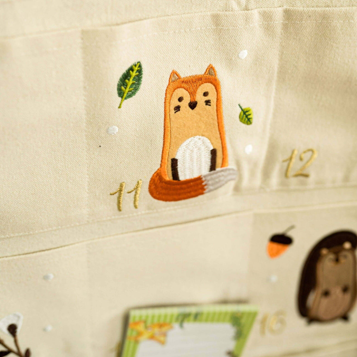 Papierdrachen - Wiederverwendbarer Wand-Adventskalender - Waldtiere