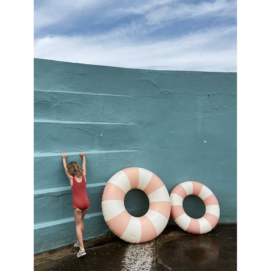 Petites Pommes - (90 cm) Schwimmring "Sally - Peach Daisy"