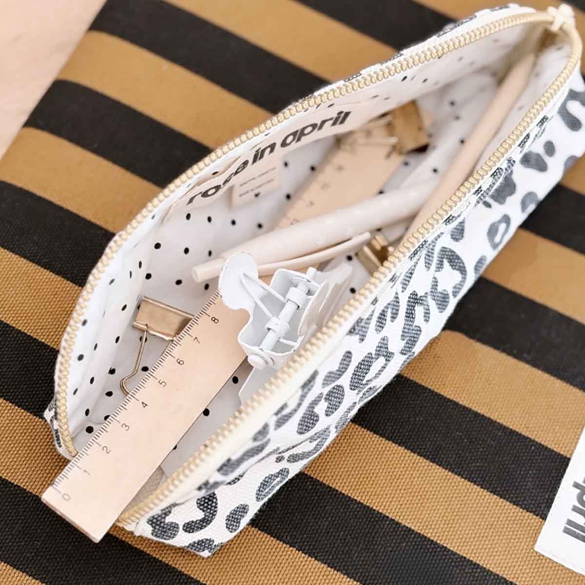 Rose in April – Federmäppchen "Gaston Graou" aus 100% Baumwolle